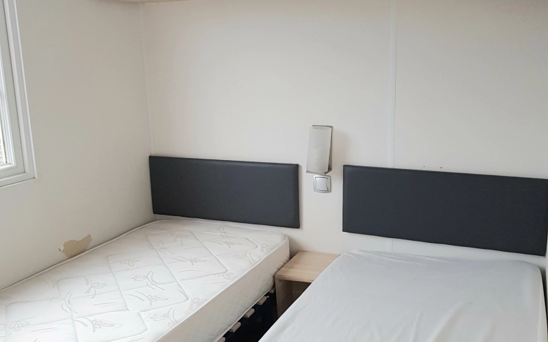 Chambre 2 mobil-home en Normandie
