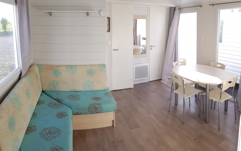 pièce de vie mobil-home en Normandie