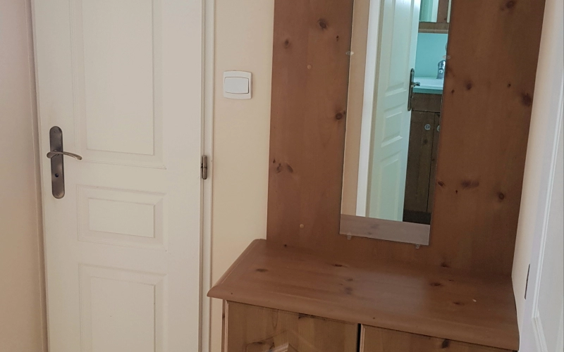 couloir chambre mobil-home en Normandie
