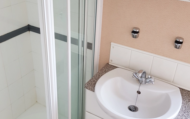 Salle de bain mobil-home en Normandie