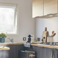 VACANCES SAVANAH - cuisine - Vente mobil-homes neuf et occasion en Normandie VACANCES SAVANAH - cuisine - Vente mobil-homes neuf et occasion en Normandie