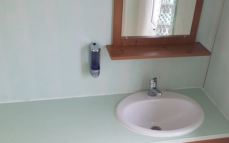 Salle de bain mobil-home en Normandie