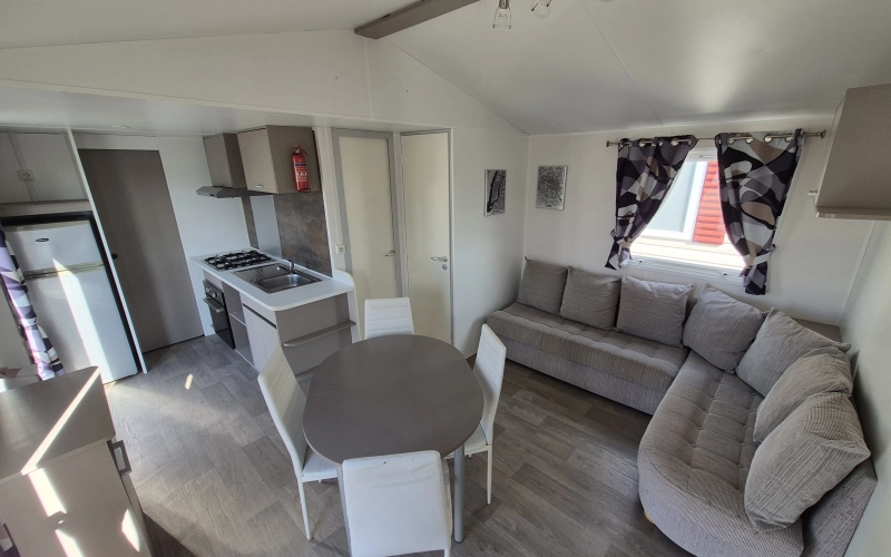 pièce de vie mobil-home en Normandie