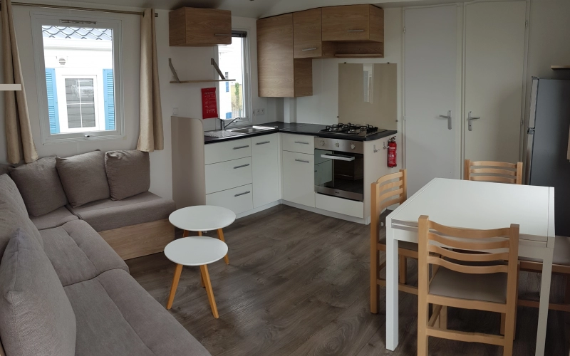 pièce à vivre mobil-home en Normandie
