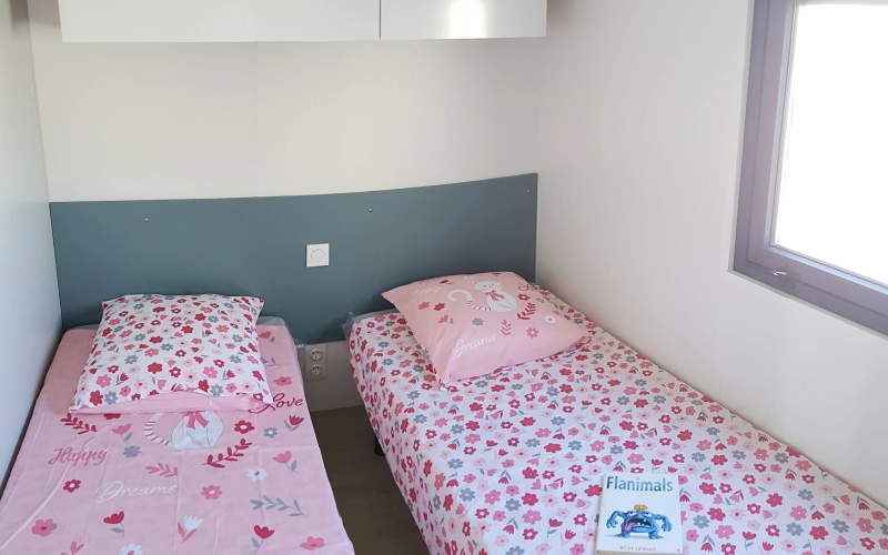 Chambre 2 mobil-home en Normandie