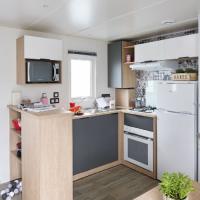 LODGE LO 100 - cuisine - Vente mobil-homes neuf et occasion en Normandie LODGE LO 100 - cuisine - Vente mobil-homes neuf et occasion en Normandie