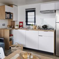 STANDING VP61 - cuisine - Vente mobil-homes neuf et occasion en Normandie STANDING VP61 - cuisine - Vente mobil-homes neuf et occasion en Normandie