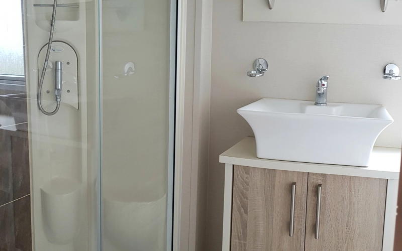 Salle de bain mobil-home en Normandie